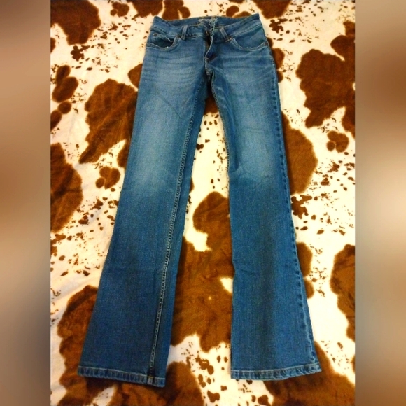 Women's Wrangler Low Rise Boot Cut Jeans - Picture 4 of 7